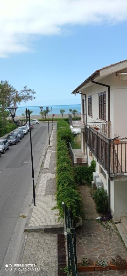 Ad Un Passo Dal Mare Bed & Breakfast Praia a Mare Exterior photo