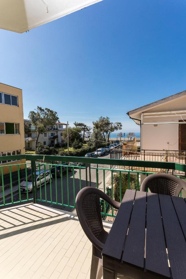 Ad Un Passo Dal Mare Bed & Breakfast Praia a Mare Exterior photo