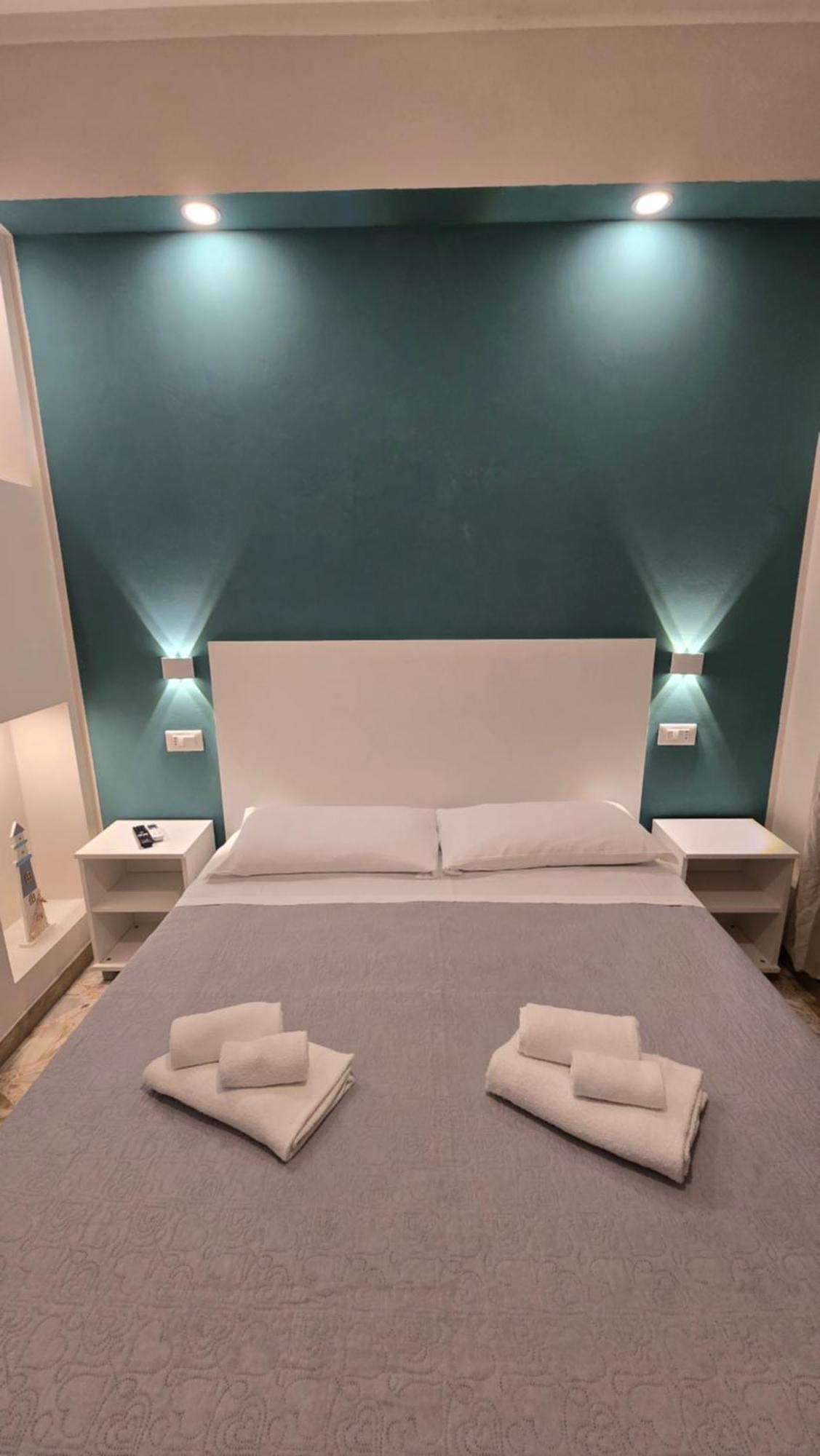 Ad Un Passo Dal Mare Bed & Breakfast Praia a Mare Exterior photo